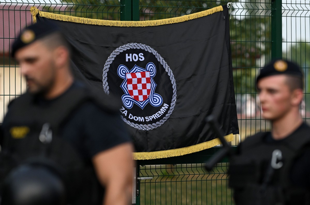 Croatian Defence Forces (HOS)